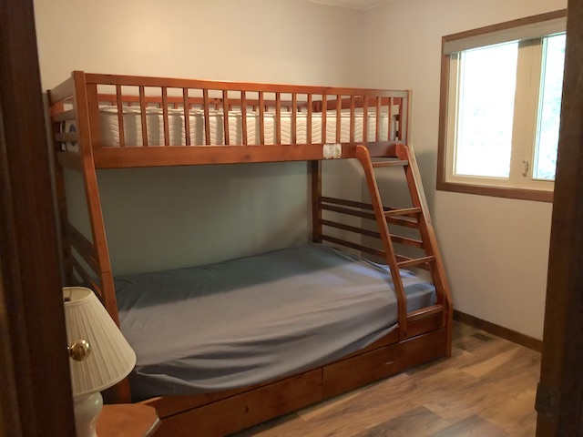 611 Second Avenue | 2 bedroom cottage | Bunkroom | Off property Rental | Carsons Camp