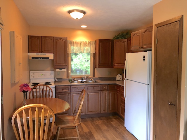 613 Second Avenue | Rental Cottage | 2 Bedroom | Kitchen | Off Property Rental | Carsons Camp