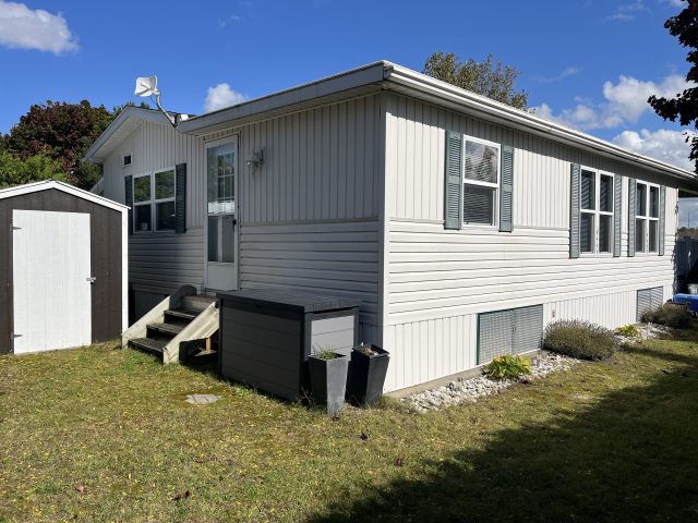 Site L39 | For Sale | Carsons Lake Drive | 3 Bedroom | Outside Back | Carsons Camp