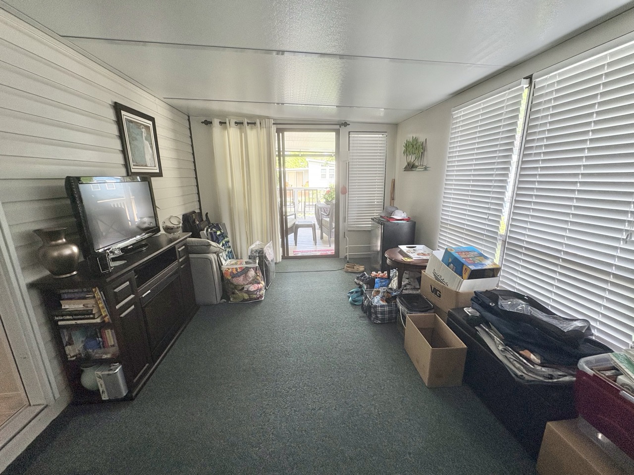 Site 1001 | For Sale | Scott Drive | 2 Bedroom Trailer | CanadaRoom | Carsons Camp