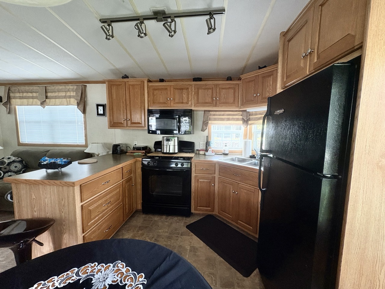 Site 1001 | For Sale | Scott Drive | 2 Bedroom Trailer | Kitchen2 | Carsons Camp