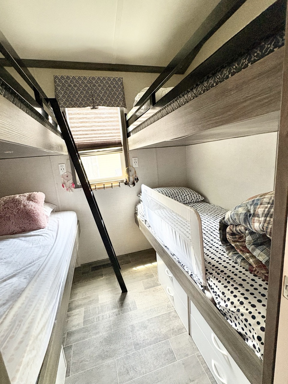 Site 122 | For Sale | Sunset Drive | 2 Bedroom Trailer | BunkRoom2 | Carsons Camp