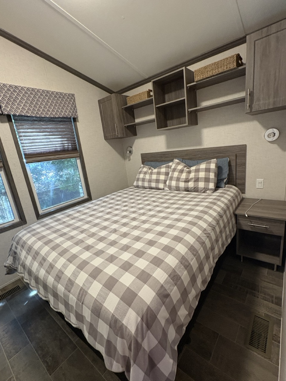 Site 122 | For Sale | Sunset Drive | 2 Bedroom Trailer | Master | Carsons Camp