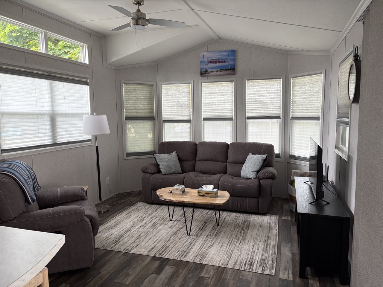 Site 896 | For Sale | Carolina Drive North | 1 Bedroom Trailer | LivingRoom | Carsons Camp