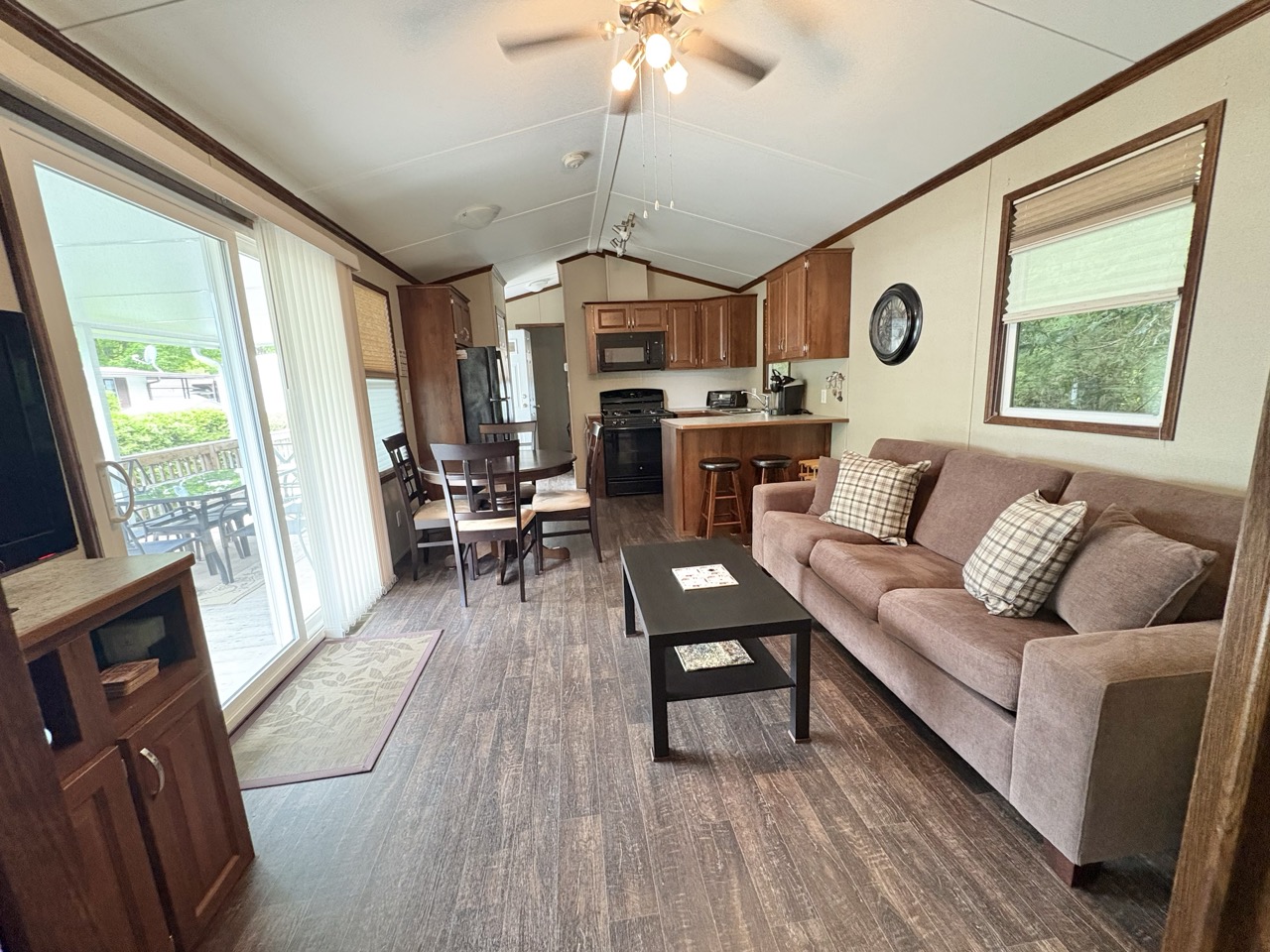 Site C8 | For Sale | John Drive | 1 Bedroom Trailer | LivingRoom | Carsons Camp