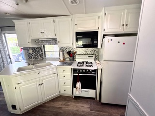 49 Dune | 2 Bedroom Trailer | Main queen | Carsons Camp
