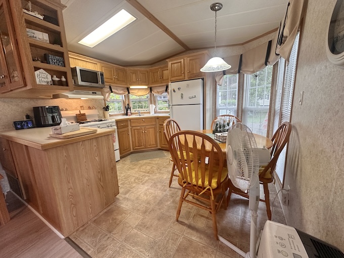Site 239 | For Sale | Boxwood Drive | 2 Bedroom Trailer | Main Queen | Carsons Camp |
