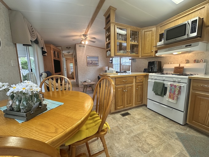 Site 239 | For Sale | Boxwood Drive | 2 Bedroom Trailer | Main Queen | Carsons Camp |