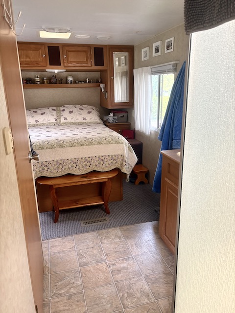 Site 2005 | For Sale | Sunset Street | 2 Bedroom Trailer | Main Double | Carsons Camp |
